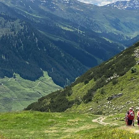 Royal Swan Appartement, Tirol フューゲン エクステリア 写真